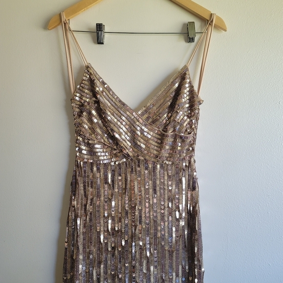Mac Duggal, Sequin Spaghetti Strap‎ Gown, Gold, Size 0, NWT - Picture 5 of 11